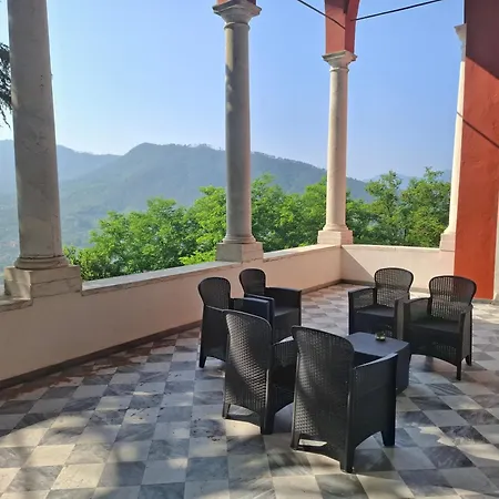 Palazzo Costa Otel