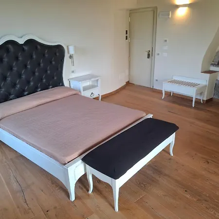 Palazzo Costa Otel 4*