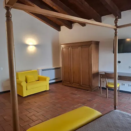 Palazzo Costa Otel